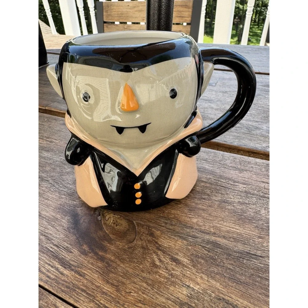 HYDE and EEK! Halloween Stoneware Mug